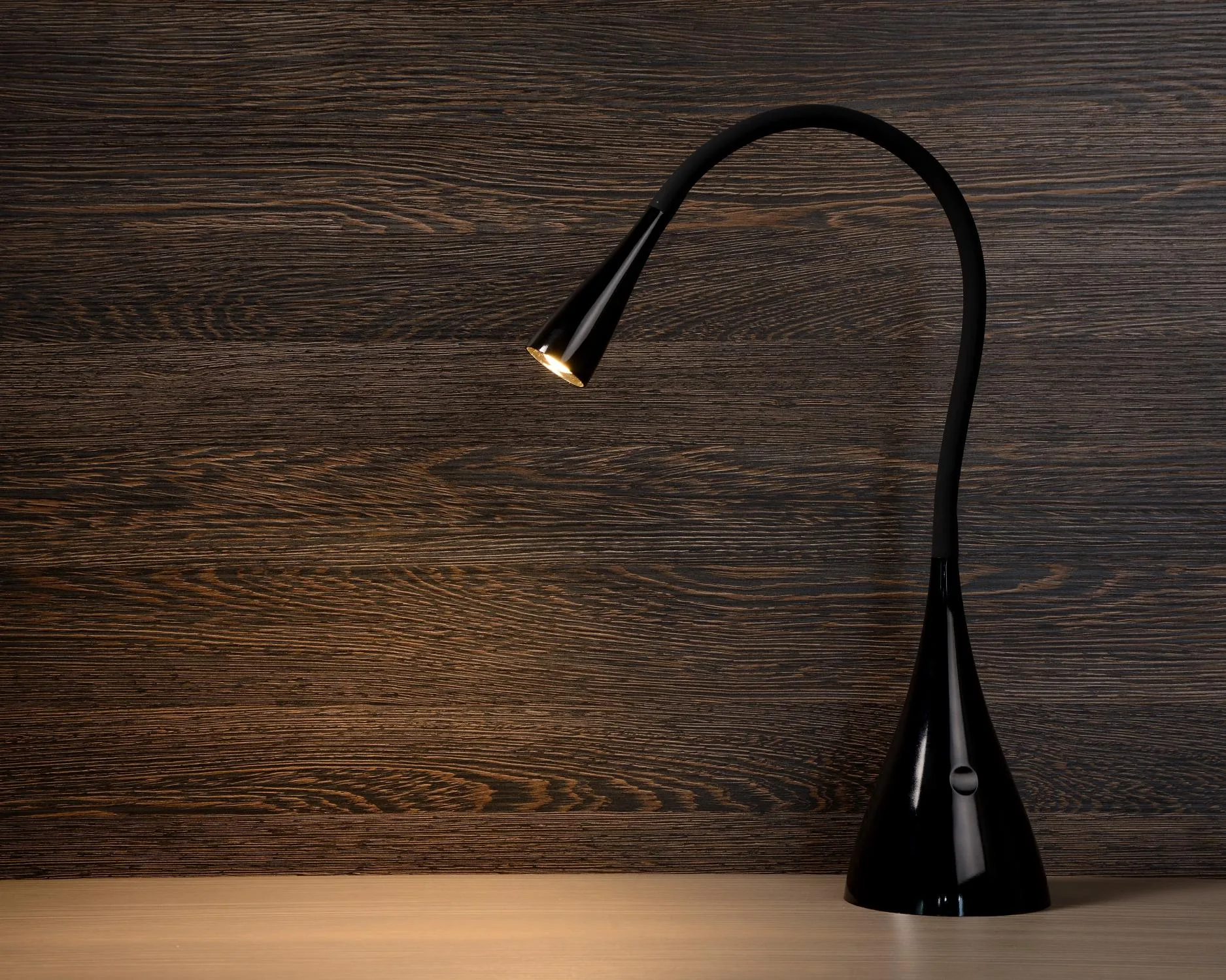 ZOZY Desk lamp-Black-LED Dimm.-4W-3000K-Synthe. – Obrázok 4