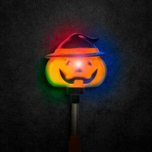 Halloweenska LED lampa - tekvica na pružine - na b